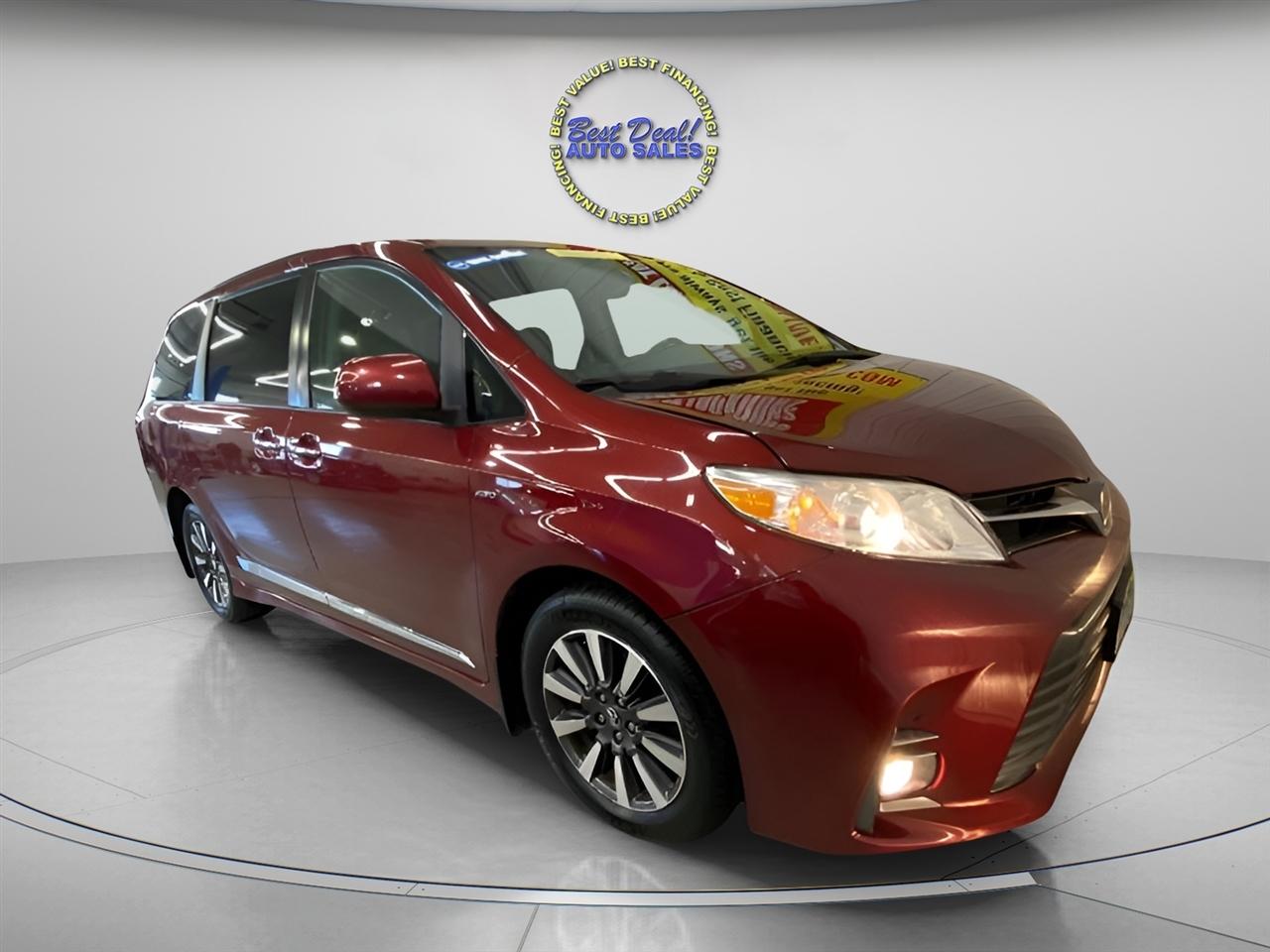 Toyota Sienna XLE 7-Passenger AWD 2019