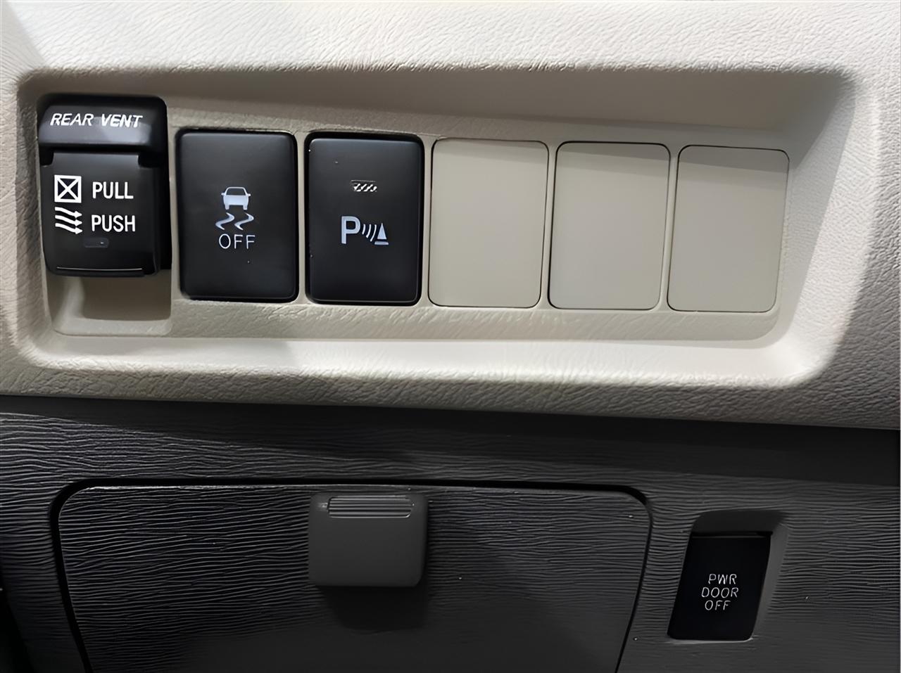 Toyota Sienna XLE 7-Passenger AWD 2019