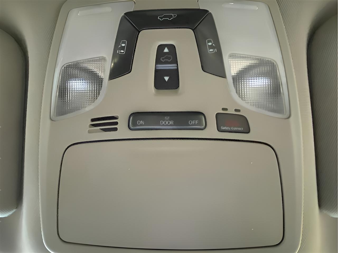 Toyota Sienna XLE 7-Passenger AWD 2019