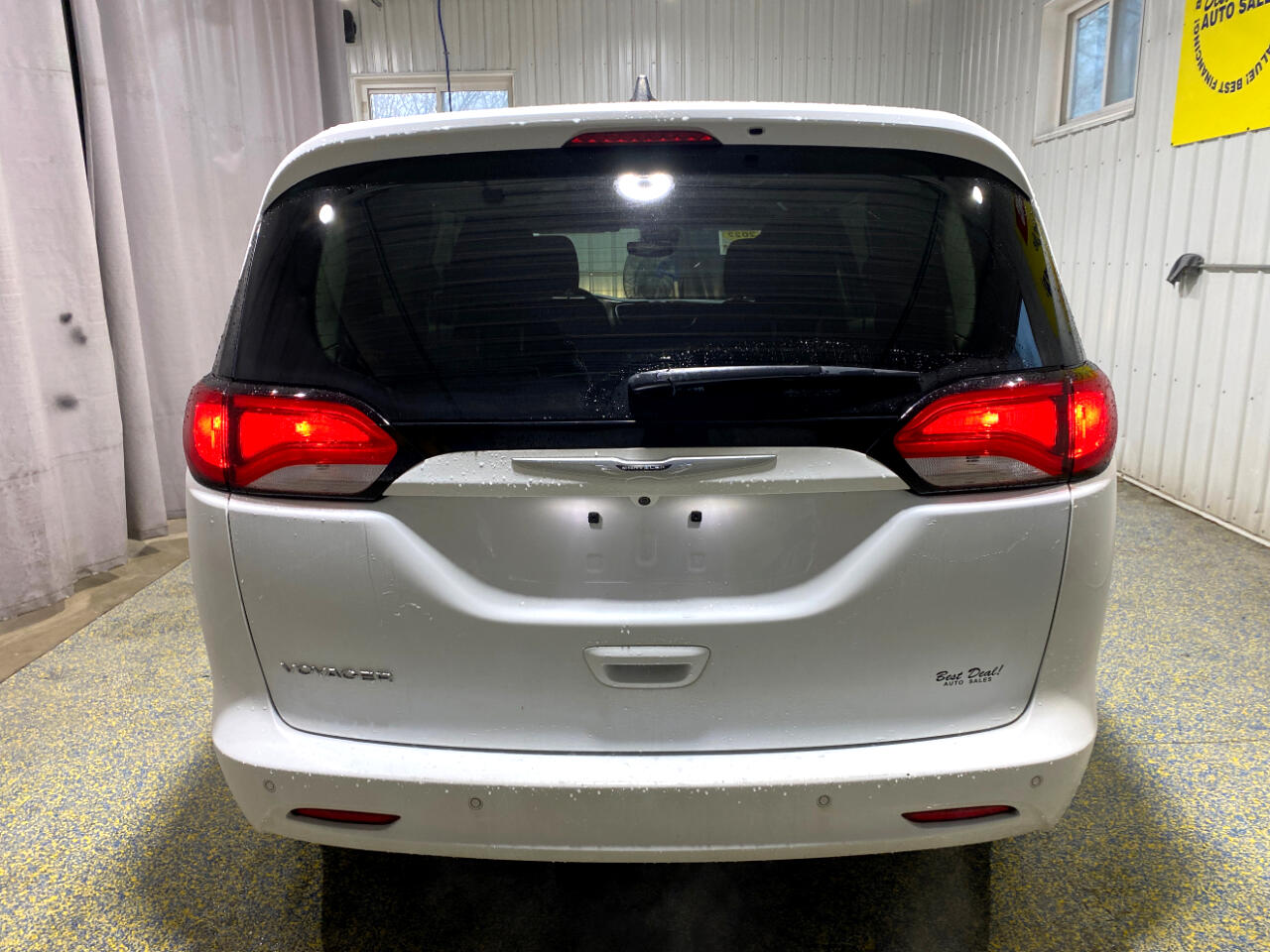 Chrysler Voyager LX 2022