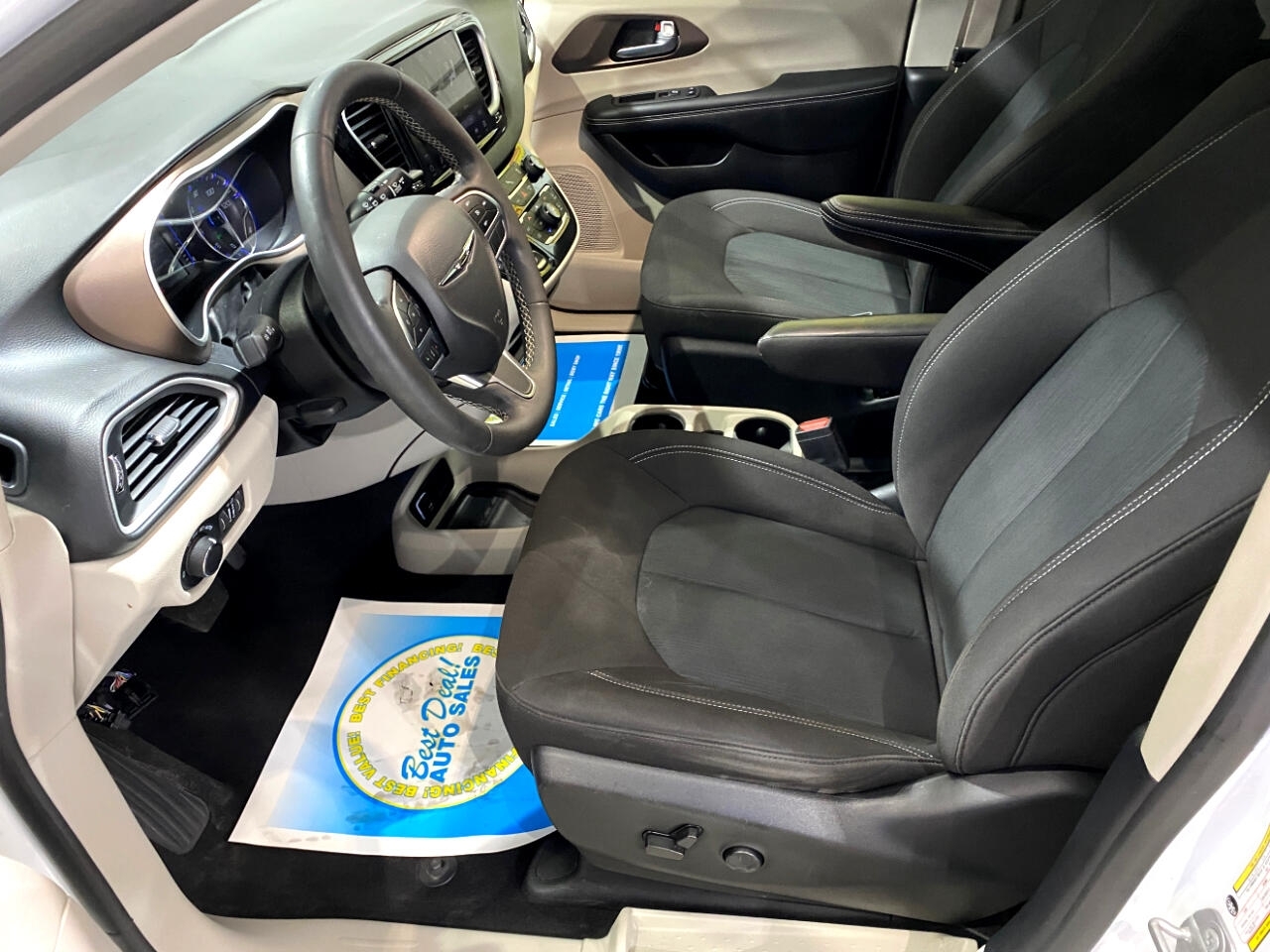 Chrysler Voyager LX 2022