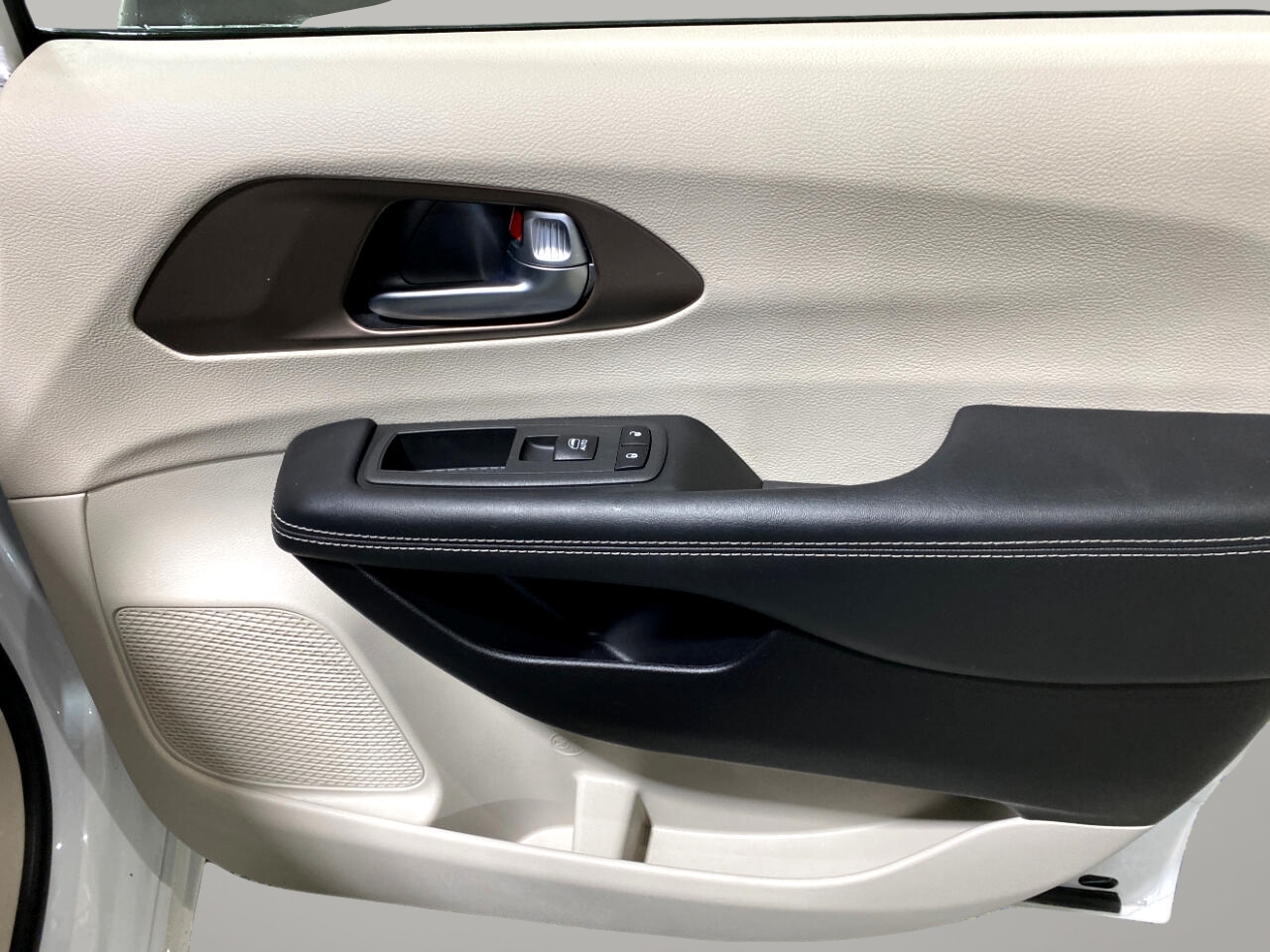 Chrysler Voyager LX 2022