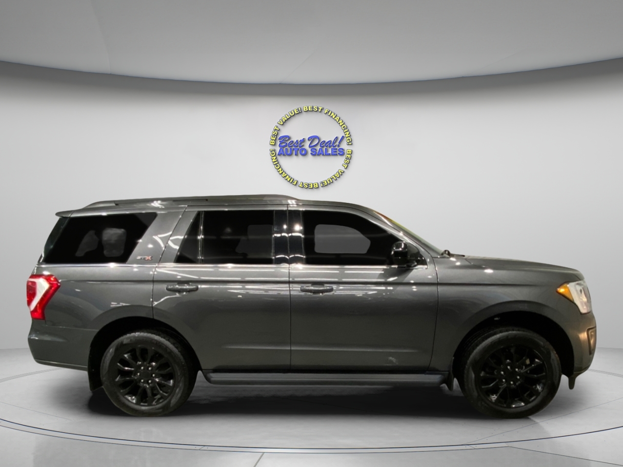 Ford Expedition  2021