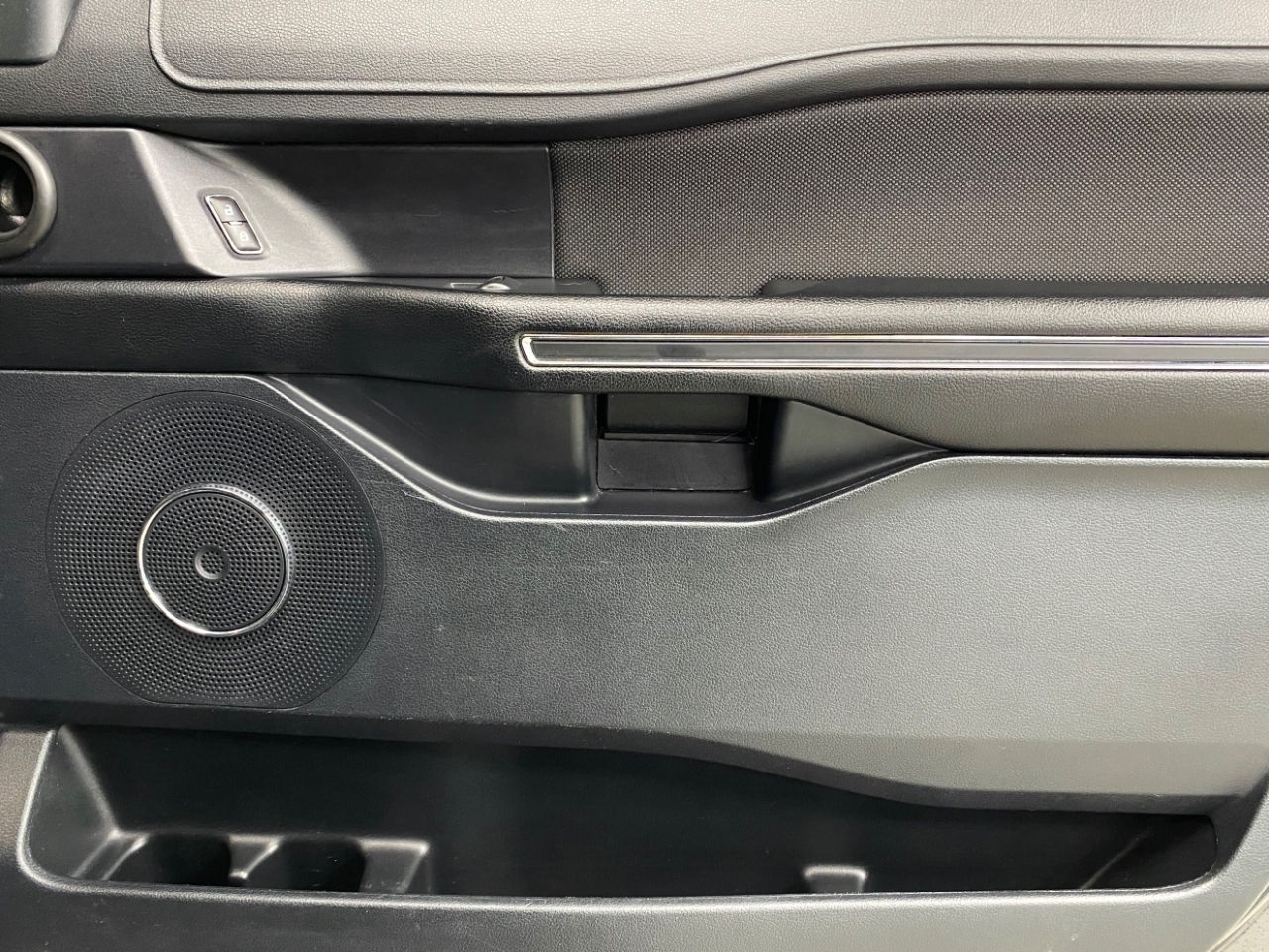 Ford Expedition  2021