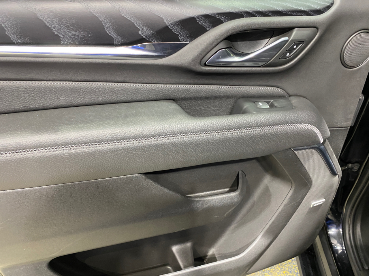 GMC Yukon XL Denali 4WD 2022