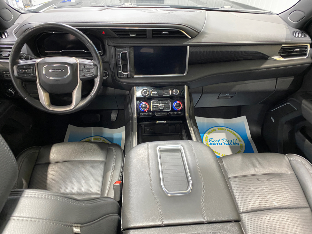 GMC Yukon XL Denali 4WD 2022