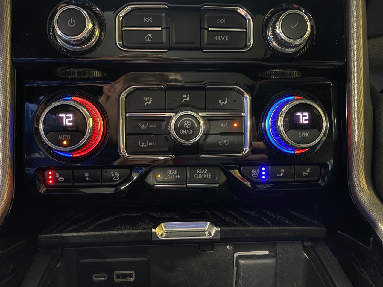 GMC Yukon XL Denali 4WD 2022