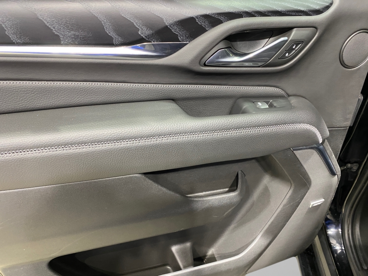 GMC Yukon XL Denali 4WD 2022