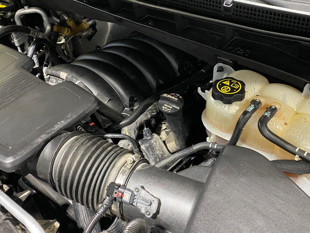 GMC Yukon XL Denali 4WD 2022