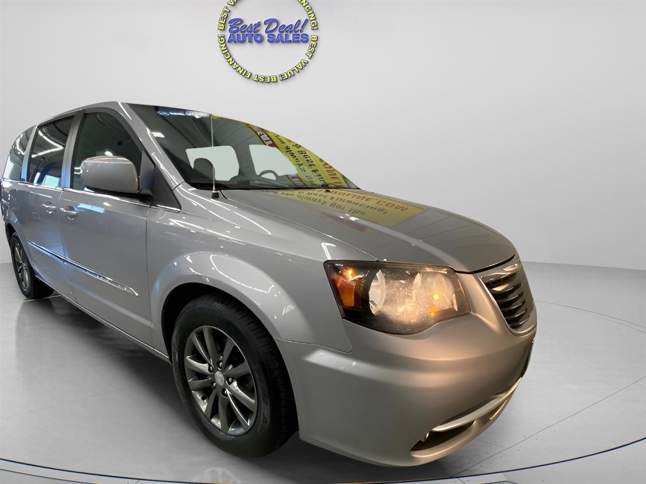 Chrysler Town & Country S 2015