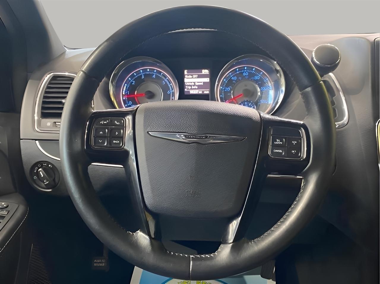 Chrysler Town & Country S 2015