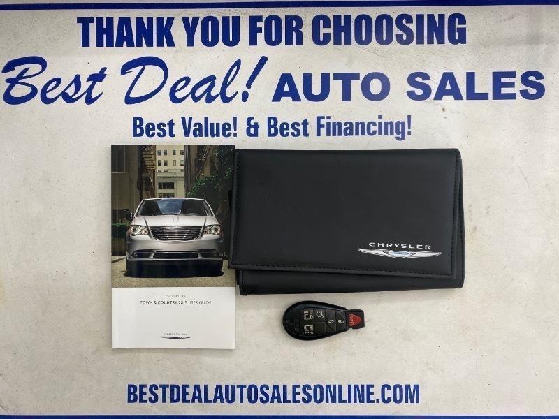 Chrysler Town & Country S 2015