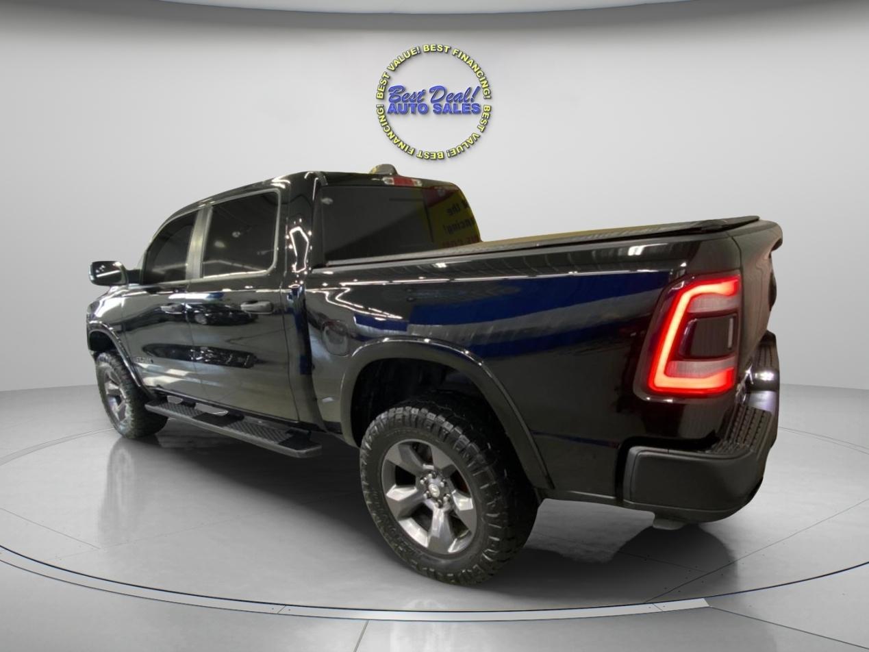 RAM 1500 Big Horn Crew Cab 4WD 2020