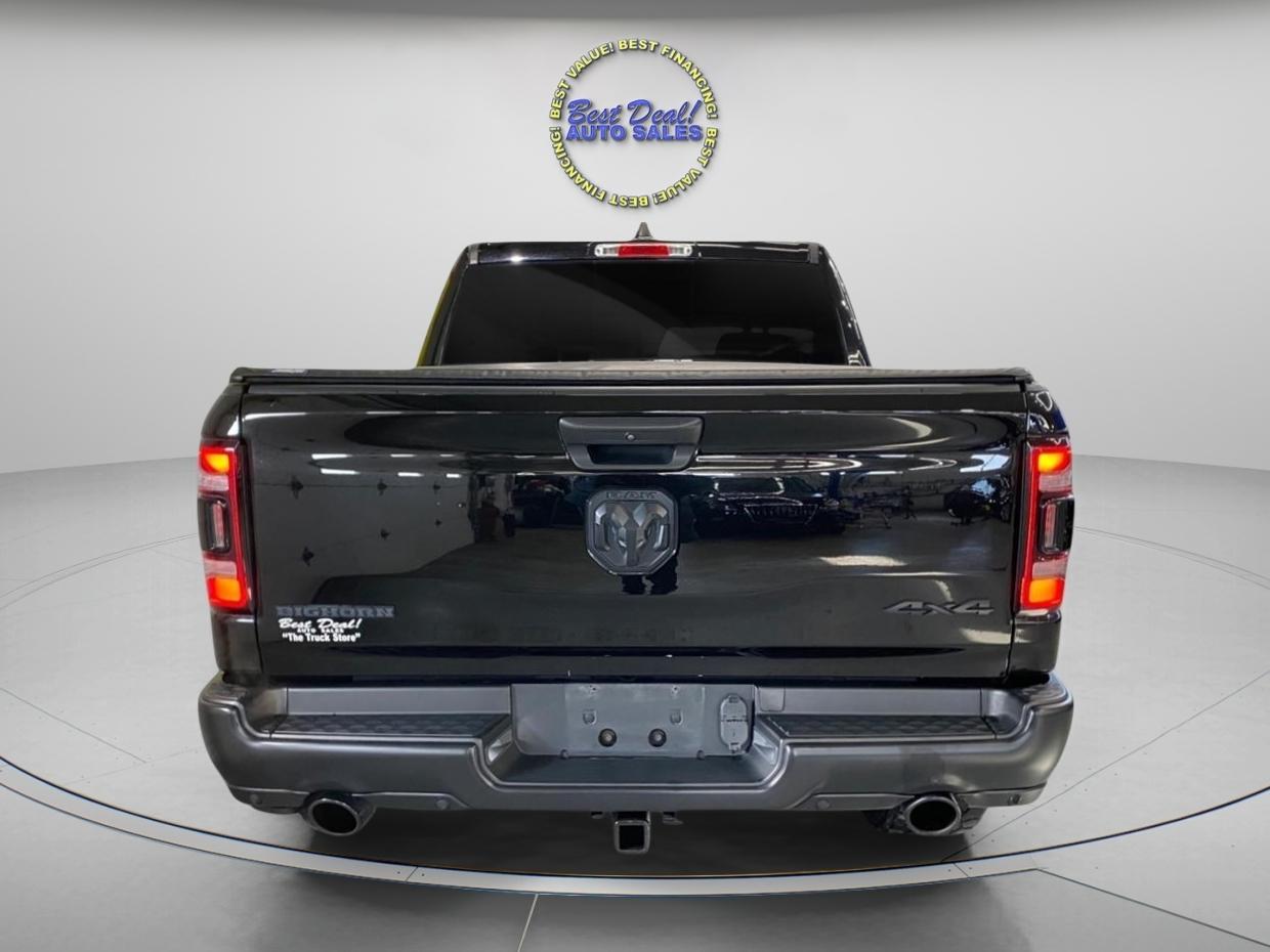 RAM 1500 Big Horn Crew Cab 4WD 2020