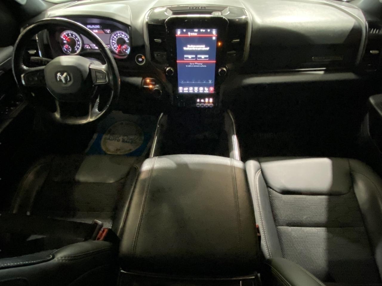 RAM 1500 Big Horn Crew Cab 4WD 2020