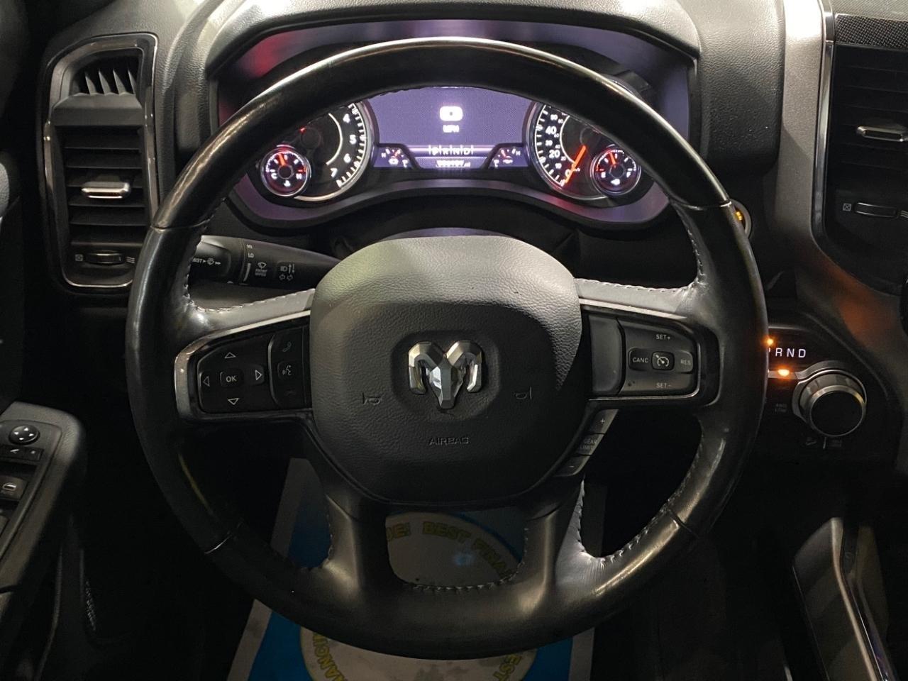 RAM 1500 Big Horn Crew Cab 4WD 2020