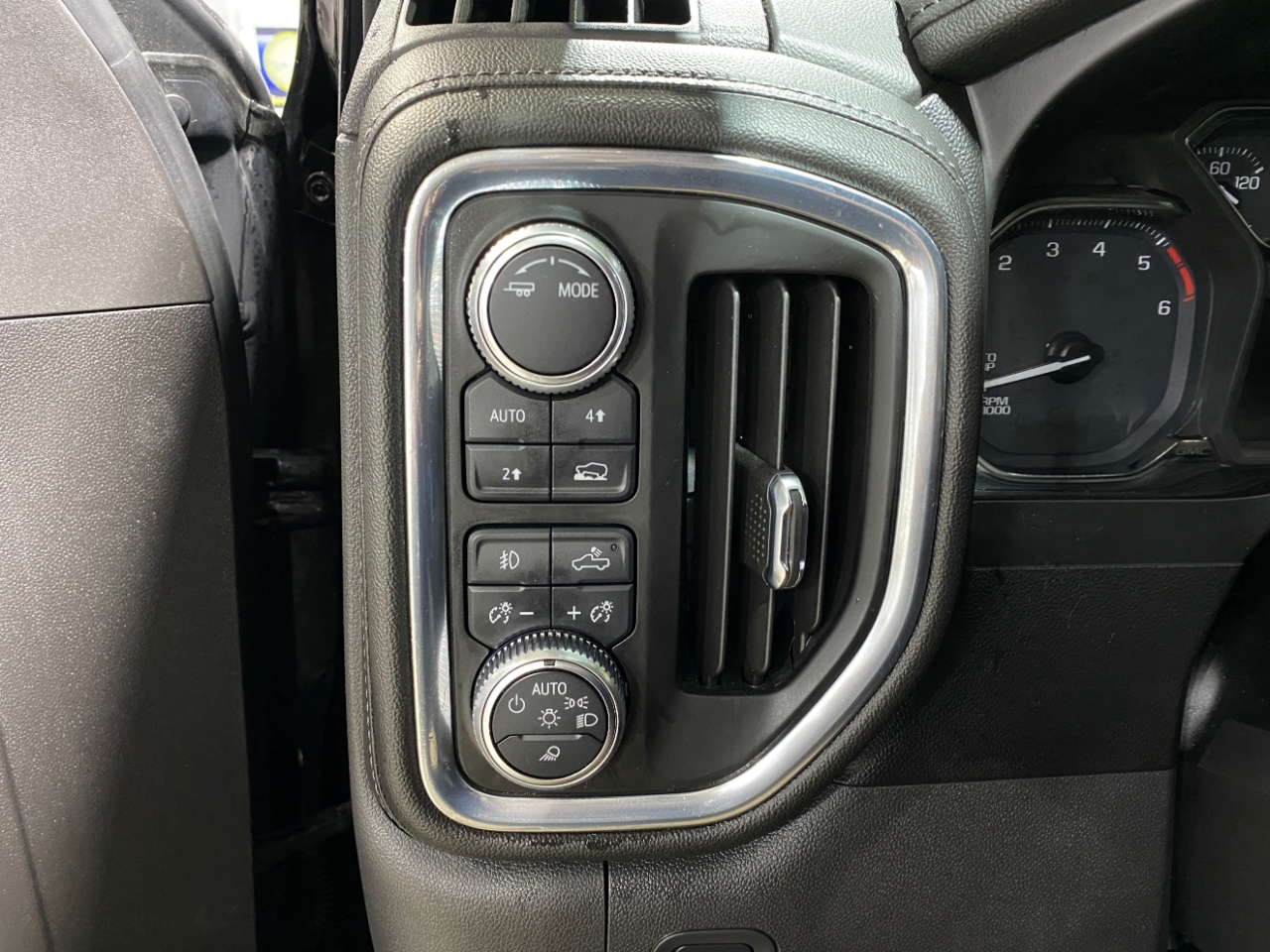 GMC Sierra 1500 Elevation Crew Cab Short Box 4WD 2020