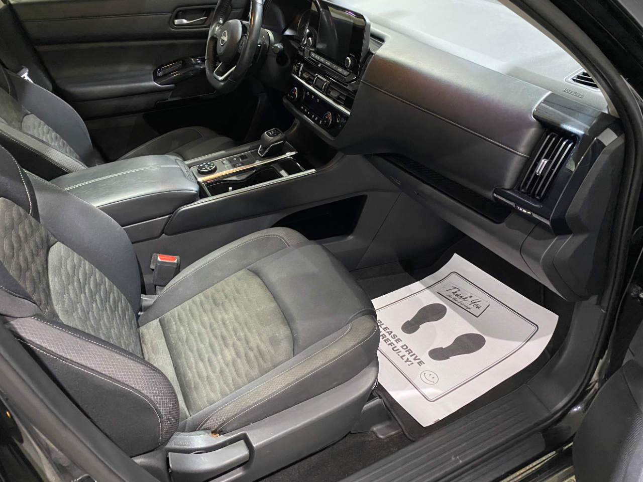 Nissan Pathfinder SV 4WD 2022