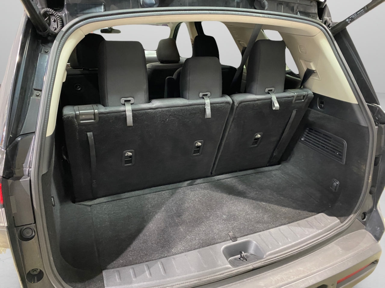 Nissan Pathfinder SV 4WD 2022