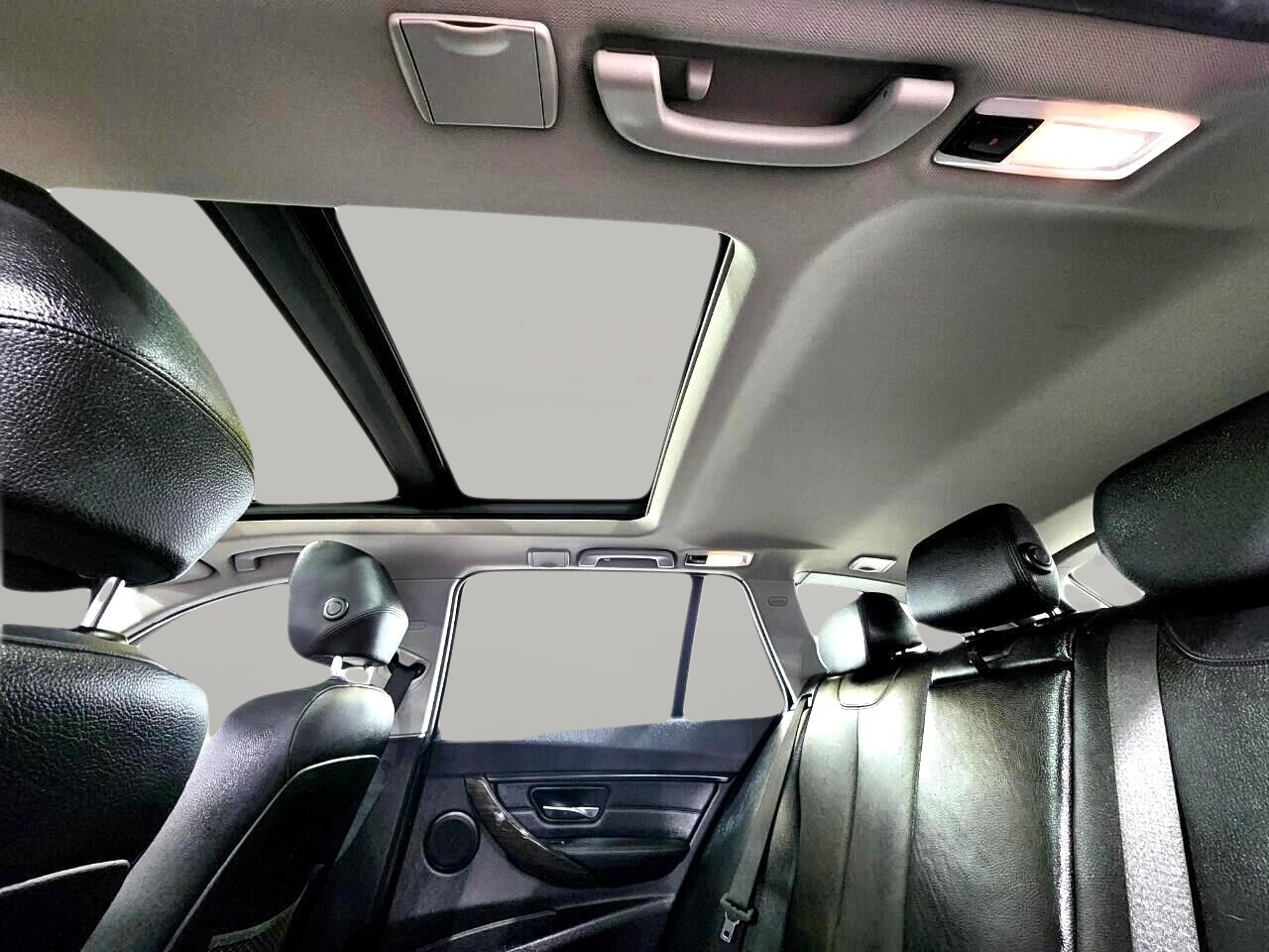 BMW 3-Series Sport Wagon 328xi 2015