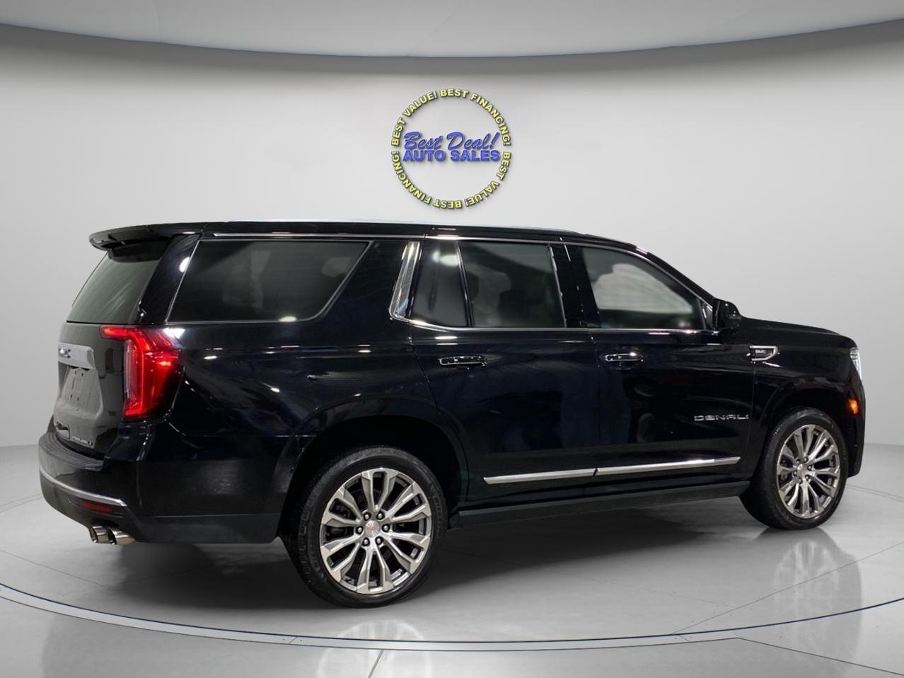 GMC Yukon Denali 4WD 2021