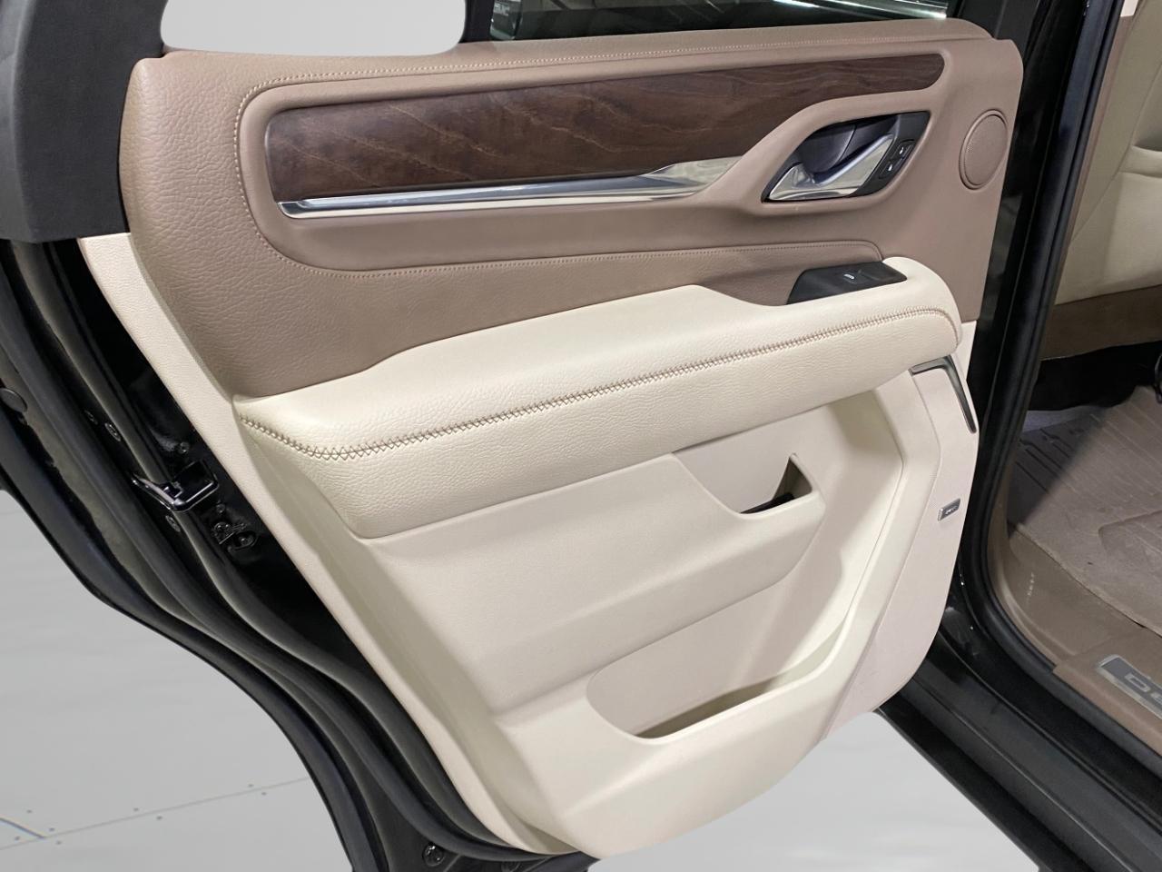 GMC Yukon Denali 4WD 2021