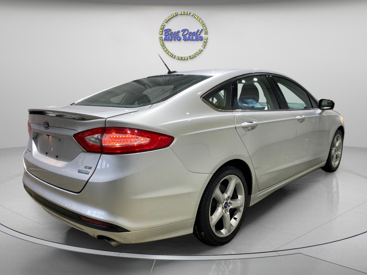 Ford Fusion SE 2015
