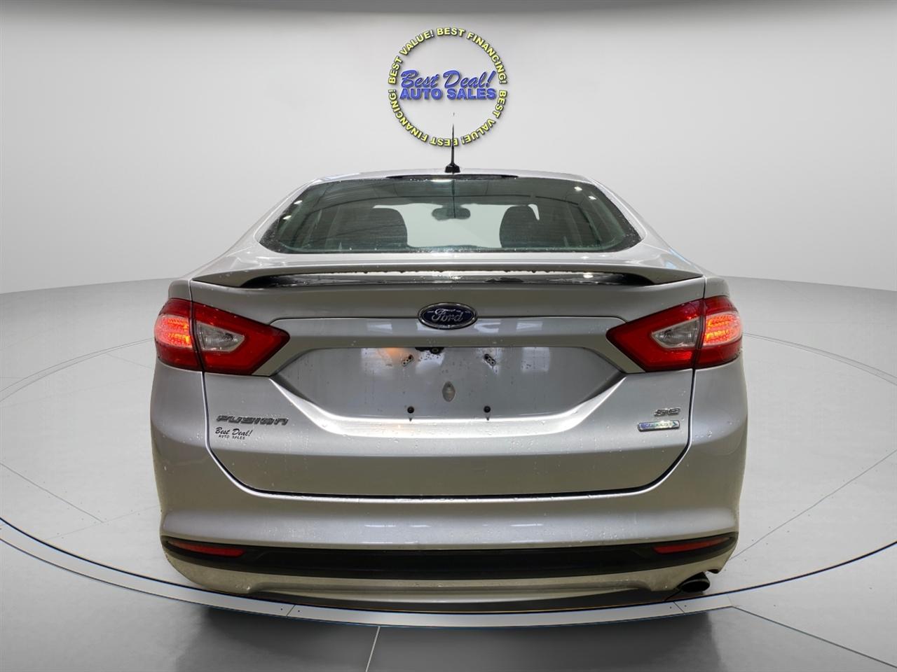 Ford Fusion SE 2015