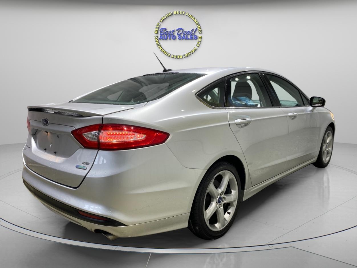 Ford Fusion SE 2015