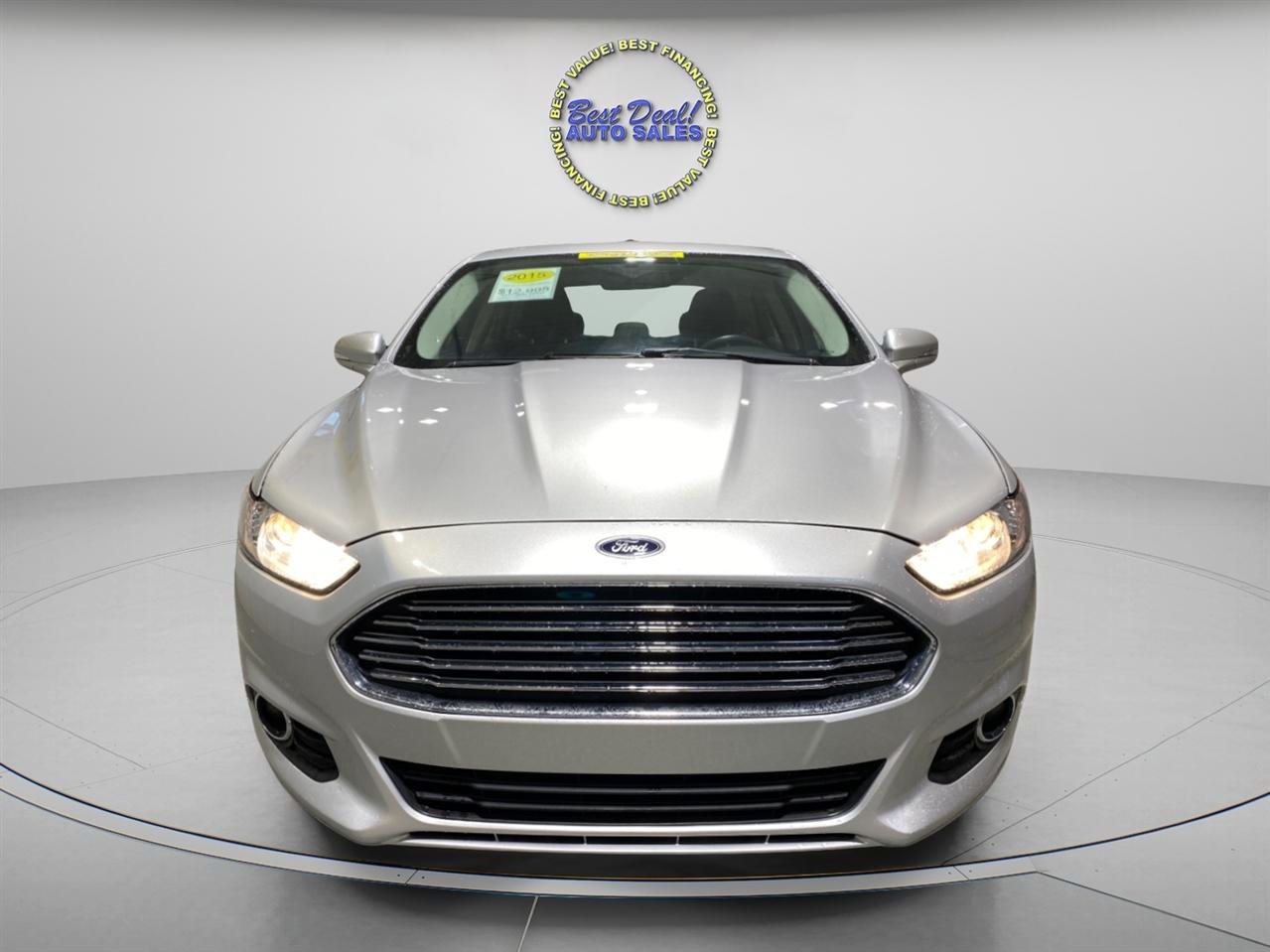 Ford Fusion SE 2015