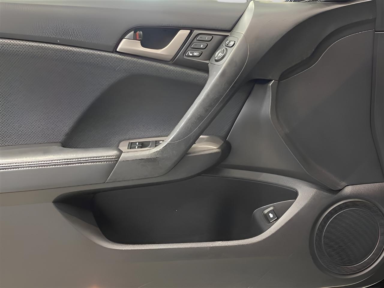 Acura TSX 5-speed AT 2010