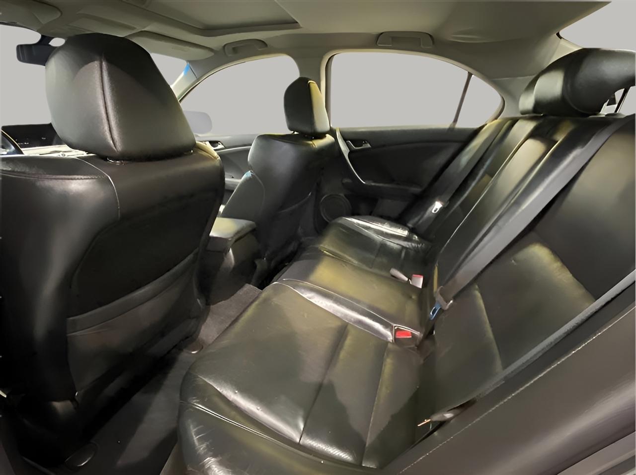 Acura TSX 5-speed AT 2010