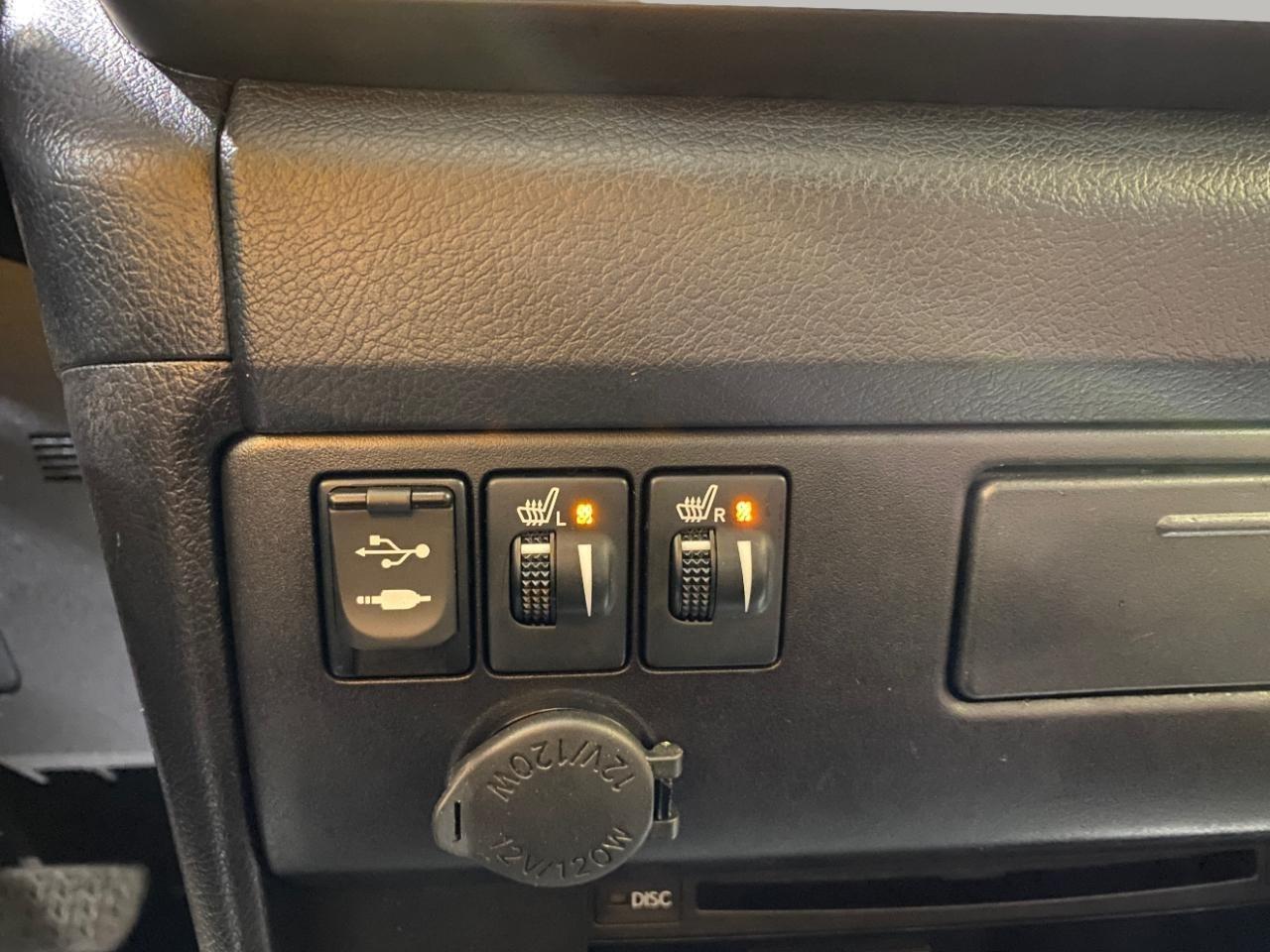 Toyota Sienna Limited AWD 7-Passenger V6 2015