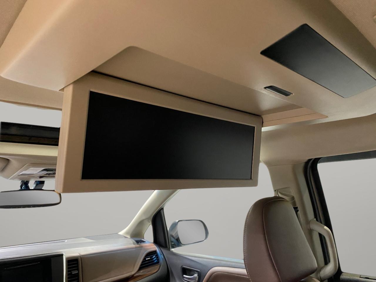 Toyota Sienna Limited AWD 7-Passenger V6 2015