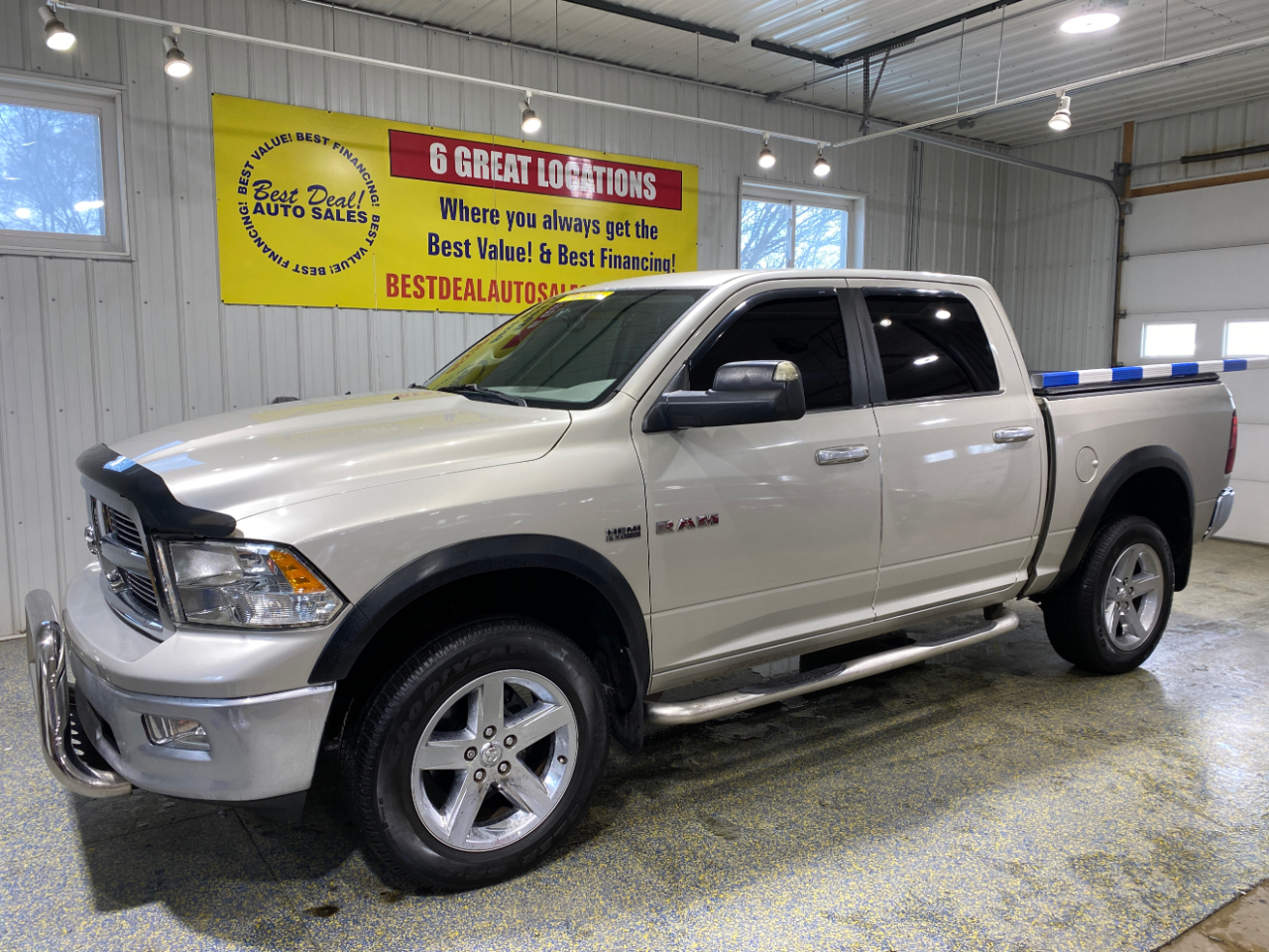 2010 RAM 1500 Crew Cab 5.5 ft Bed 4WD