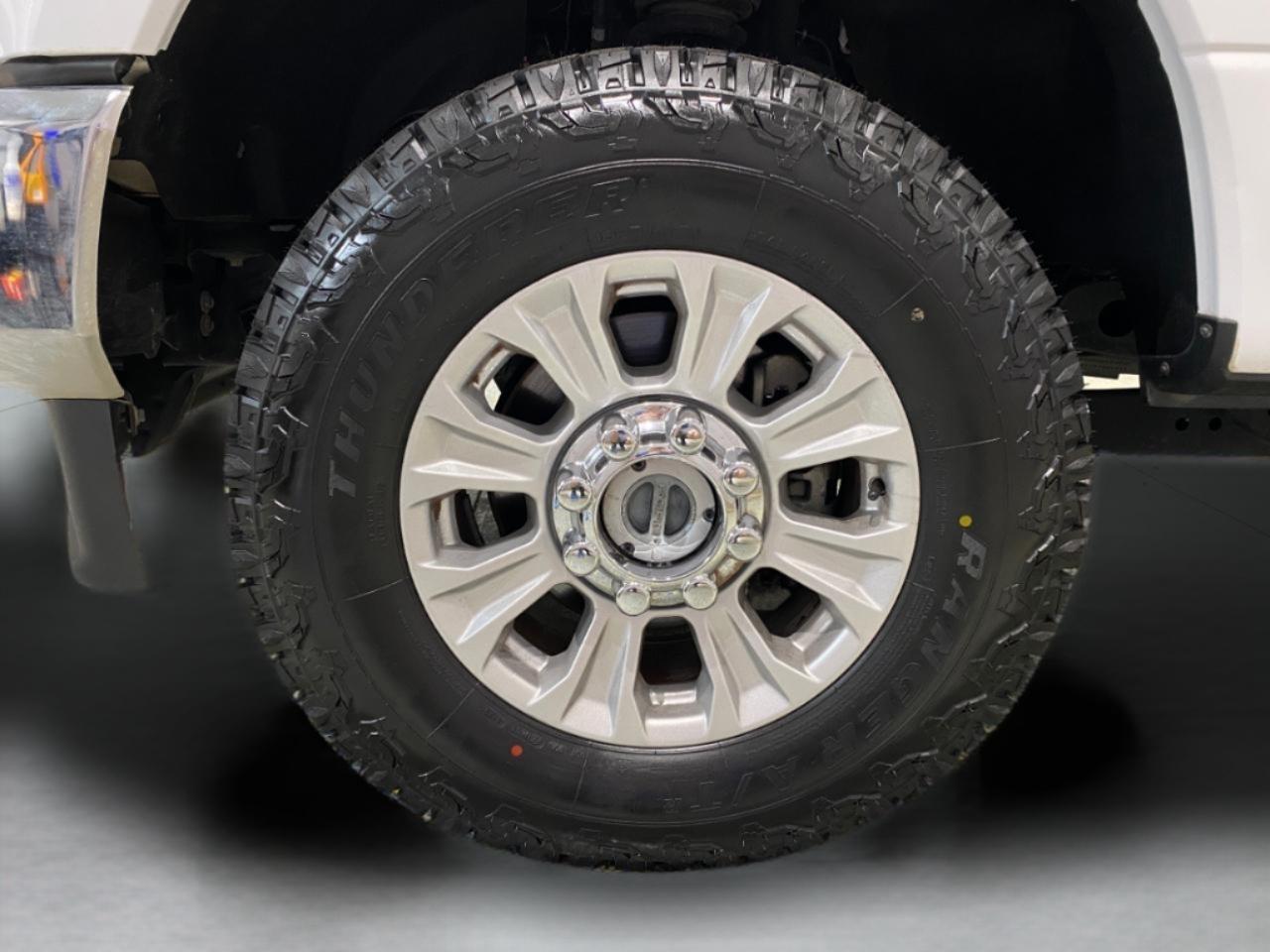 Ford F-250 SD XLT Crew Cab 4WD 2021