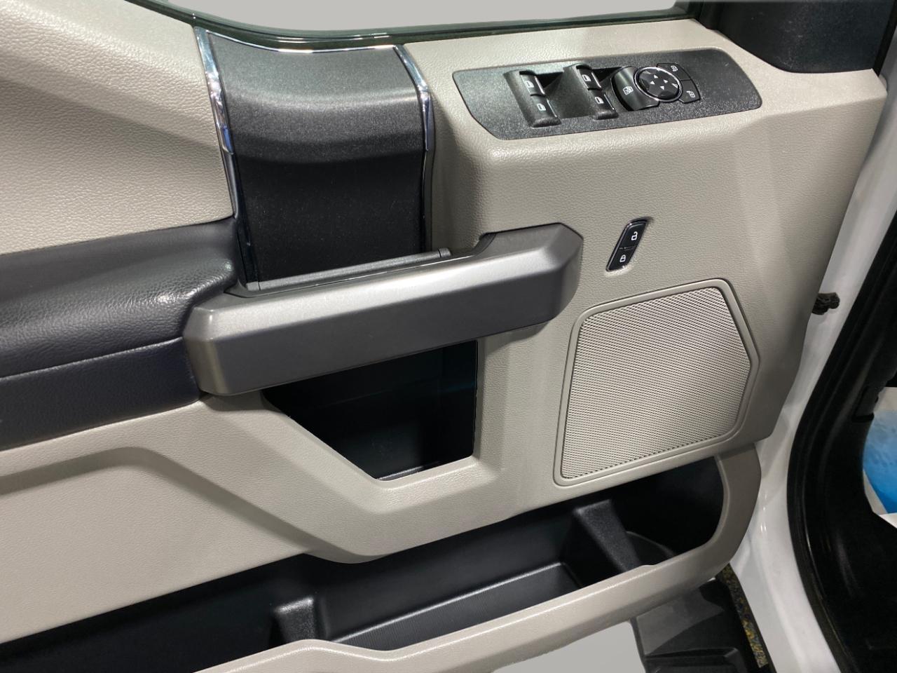 Ford F-250 SD XLT Crew Cab 4WD 2021