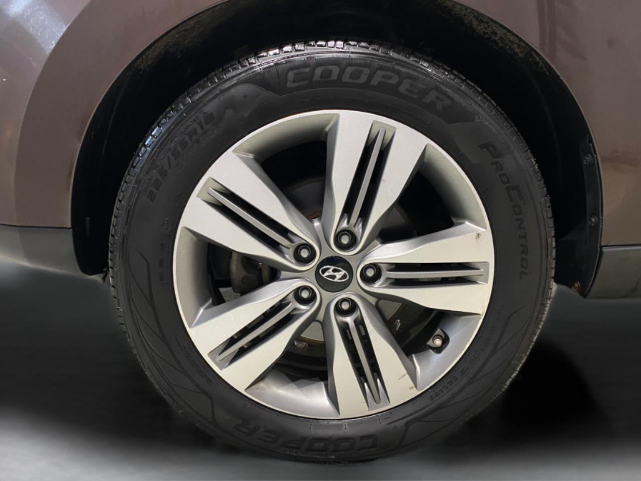 Hyundai Tucson Limited 4D SUV AWD 2014