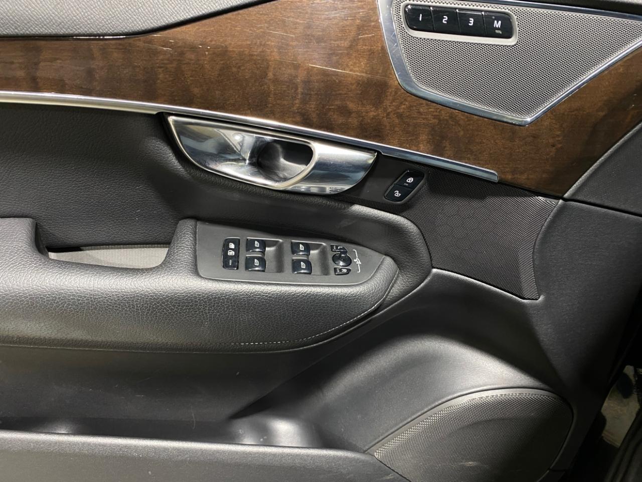 Volvo XC90 T6 Momentum AWD 2016