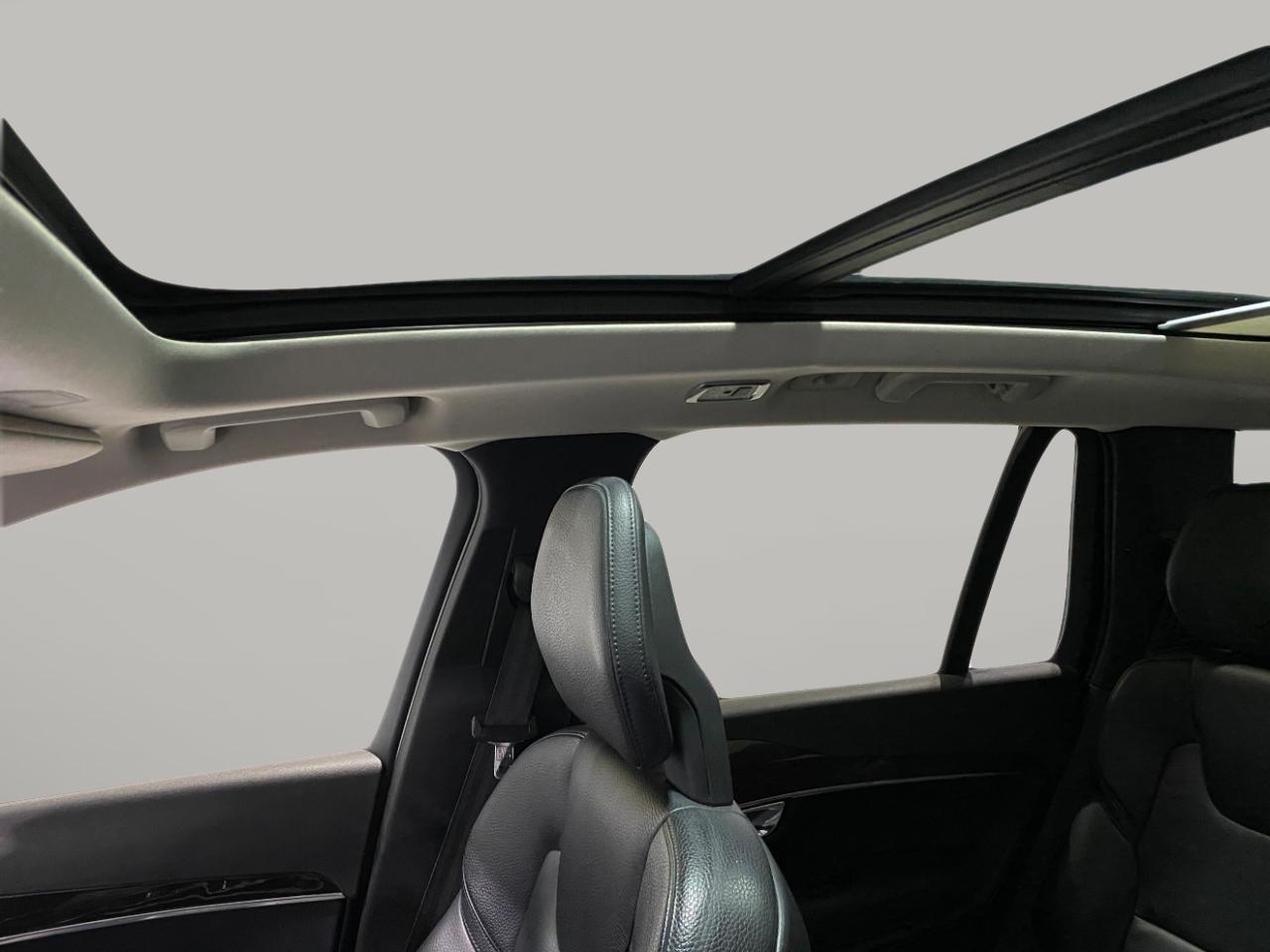 Volvo XC90 T6 Momentum AWD 2016