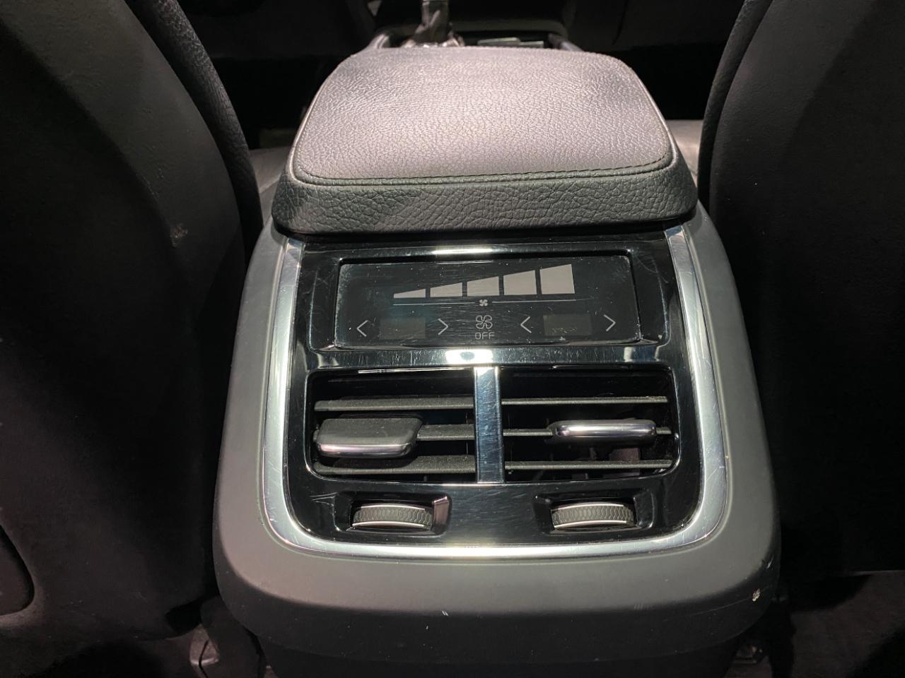 Volvo XC90 T6 Momentum AWD 2016