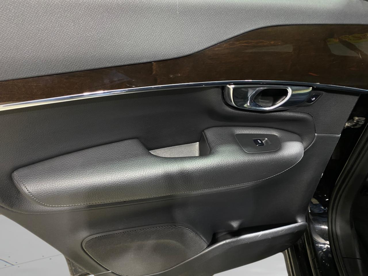 Volvo XC90 T6 Momentum AWD 2016