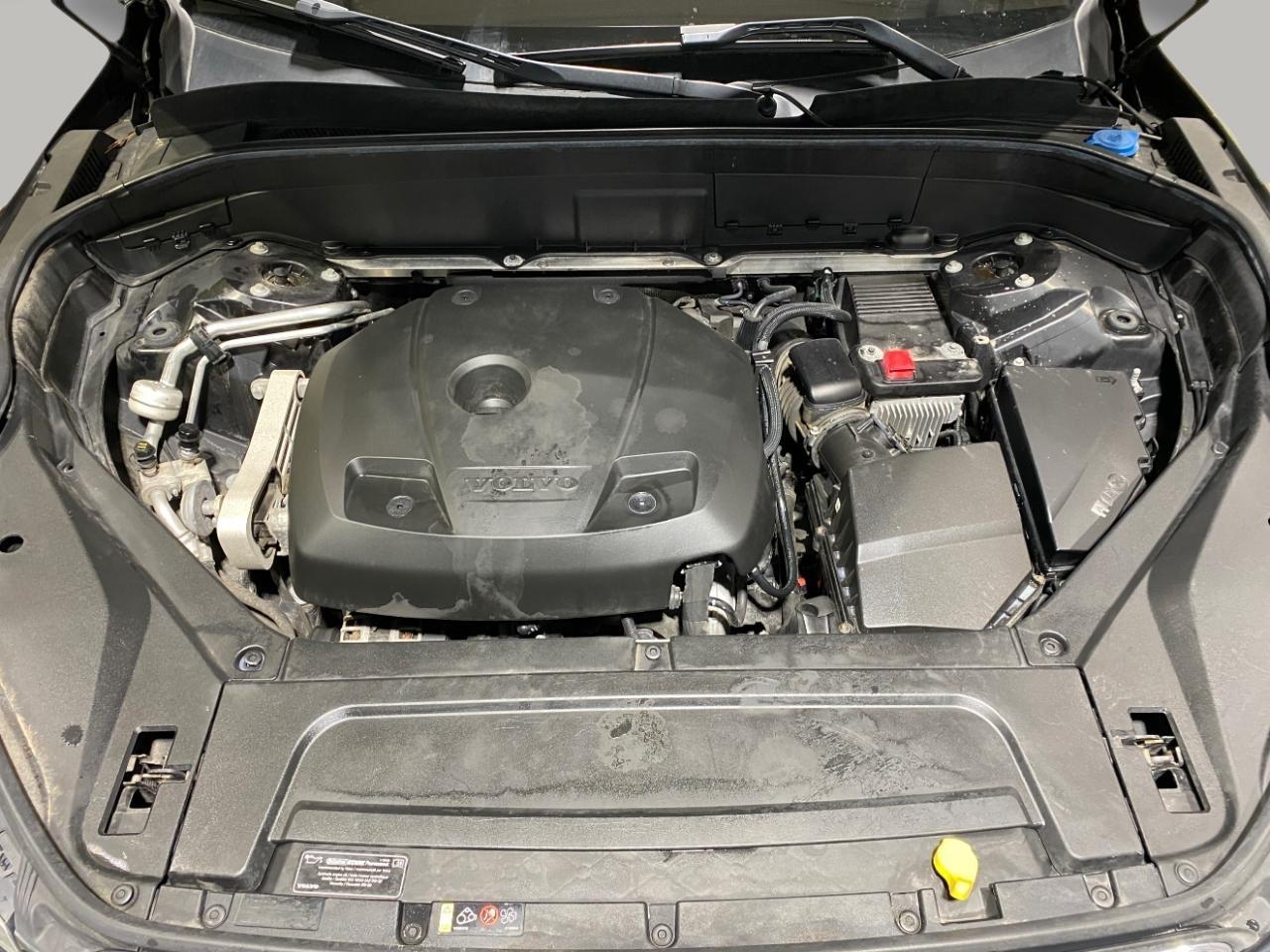 Volvo XC90 T6 Momentum AWD 2016