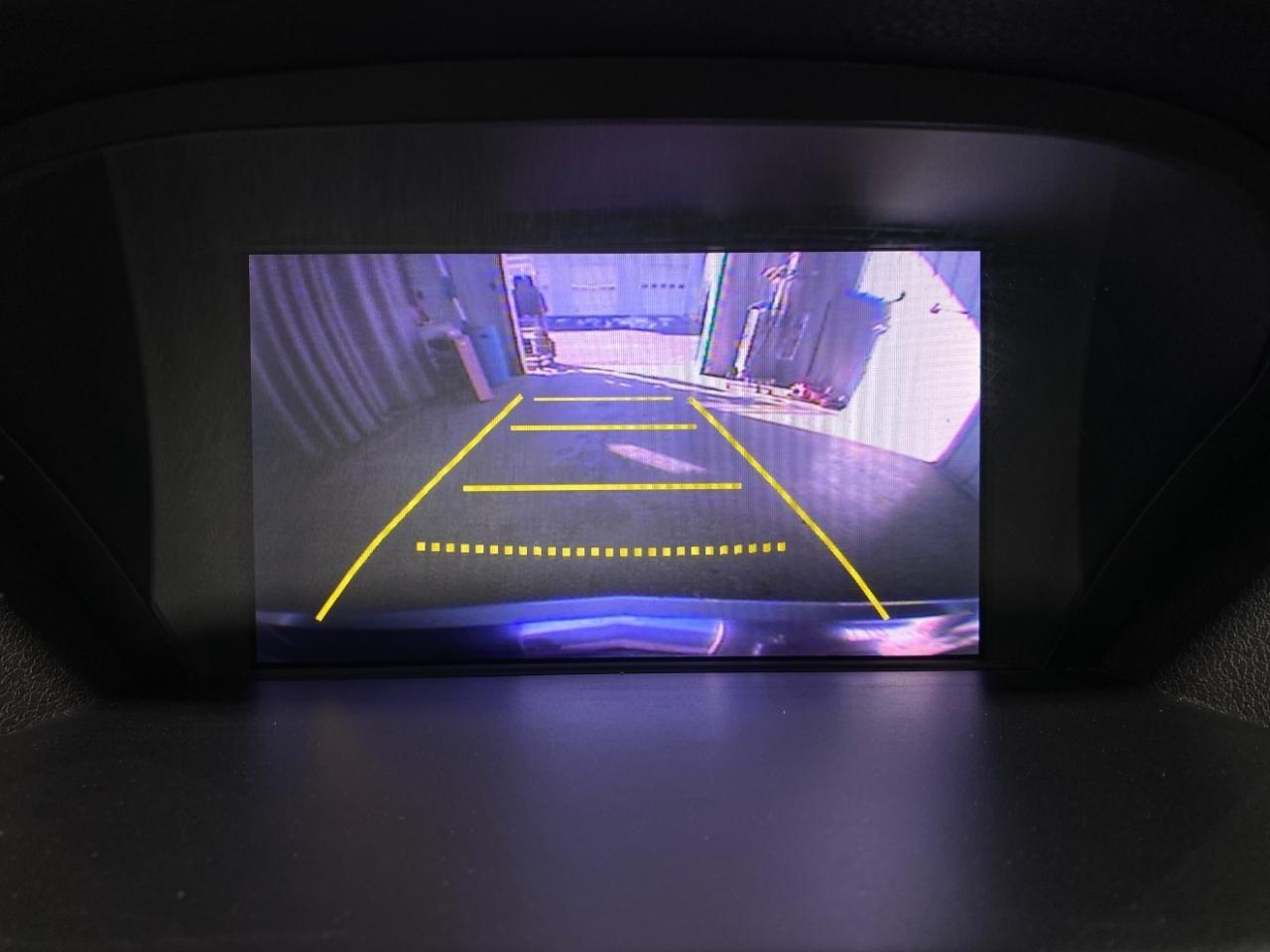 Acura TL 6-Speed AT with Tech Package and 18-In. WP 2012