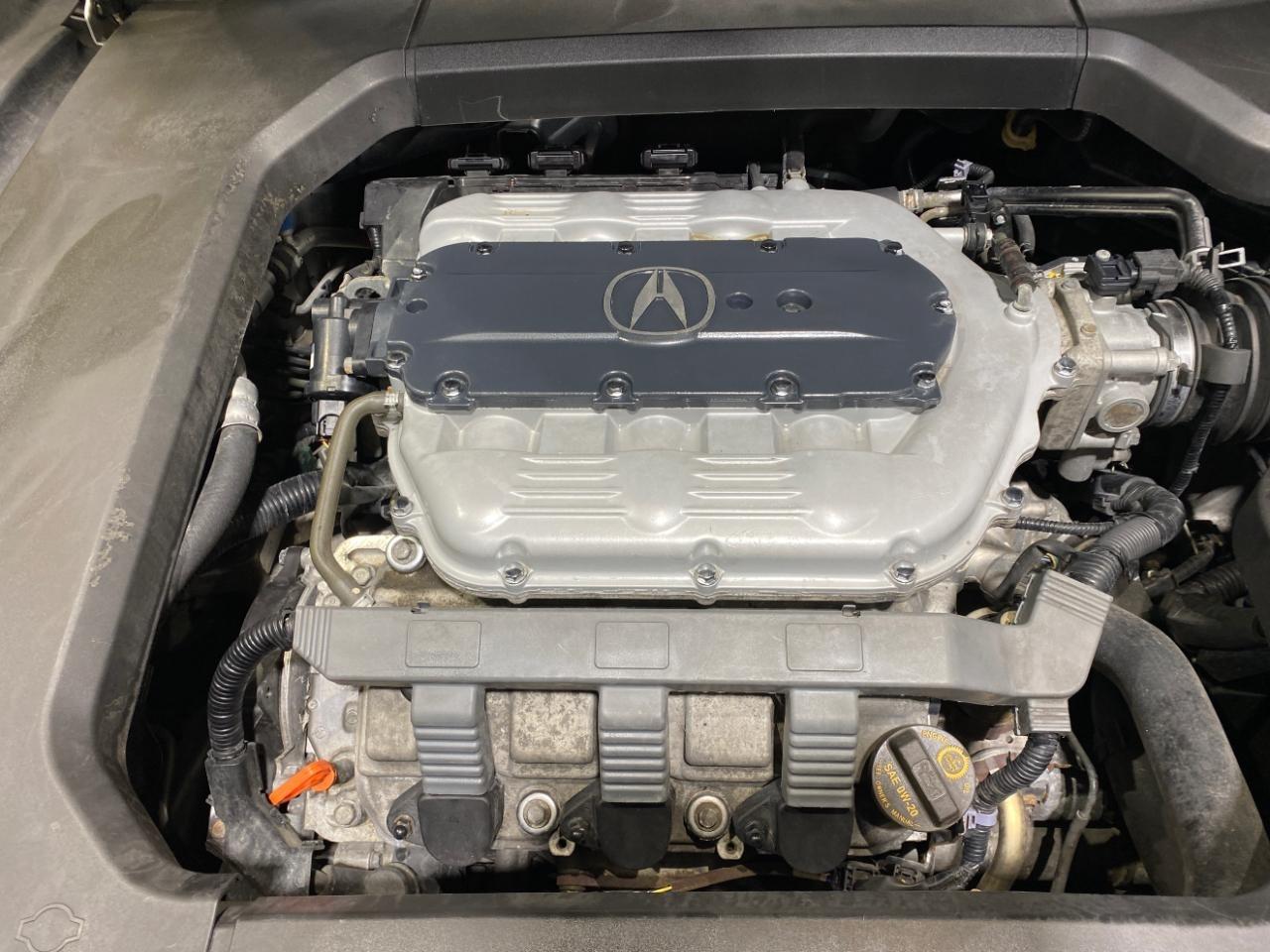 Acura TL 6-Speed AT with Tech Package and 18-In. WP 2012