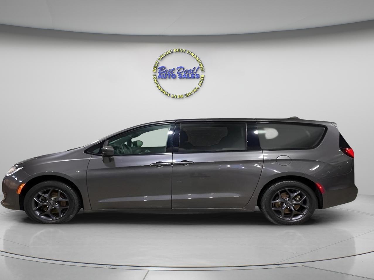Chrysler Pacifica Touring Plus 2018