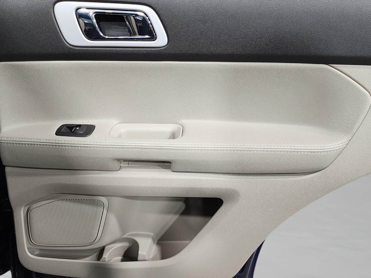 Ford Explorer  2011
