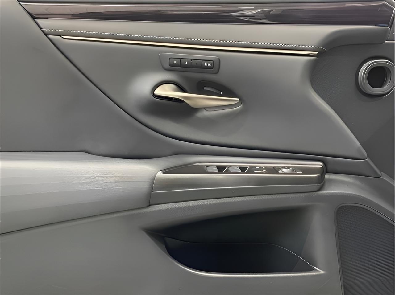 Lexus ES 350 Luxury 2019