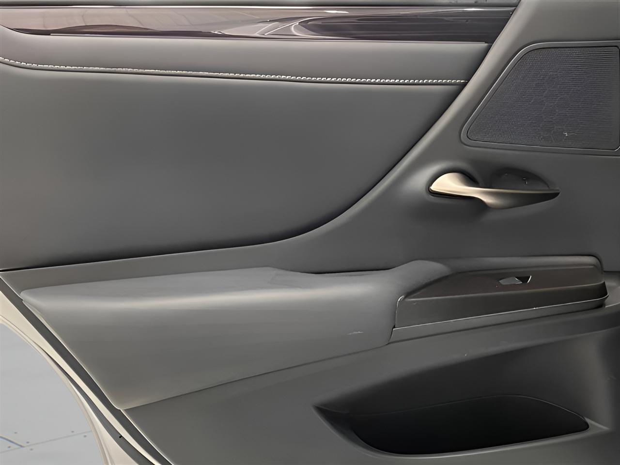 Lexus ES 350 Luxury 2019