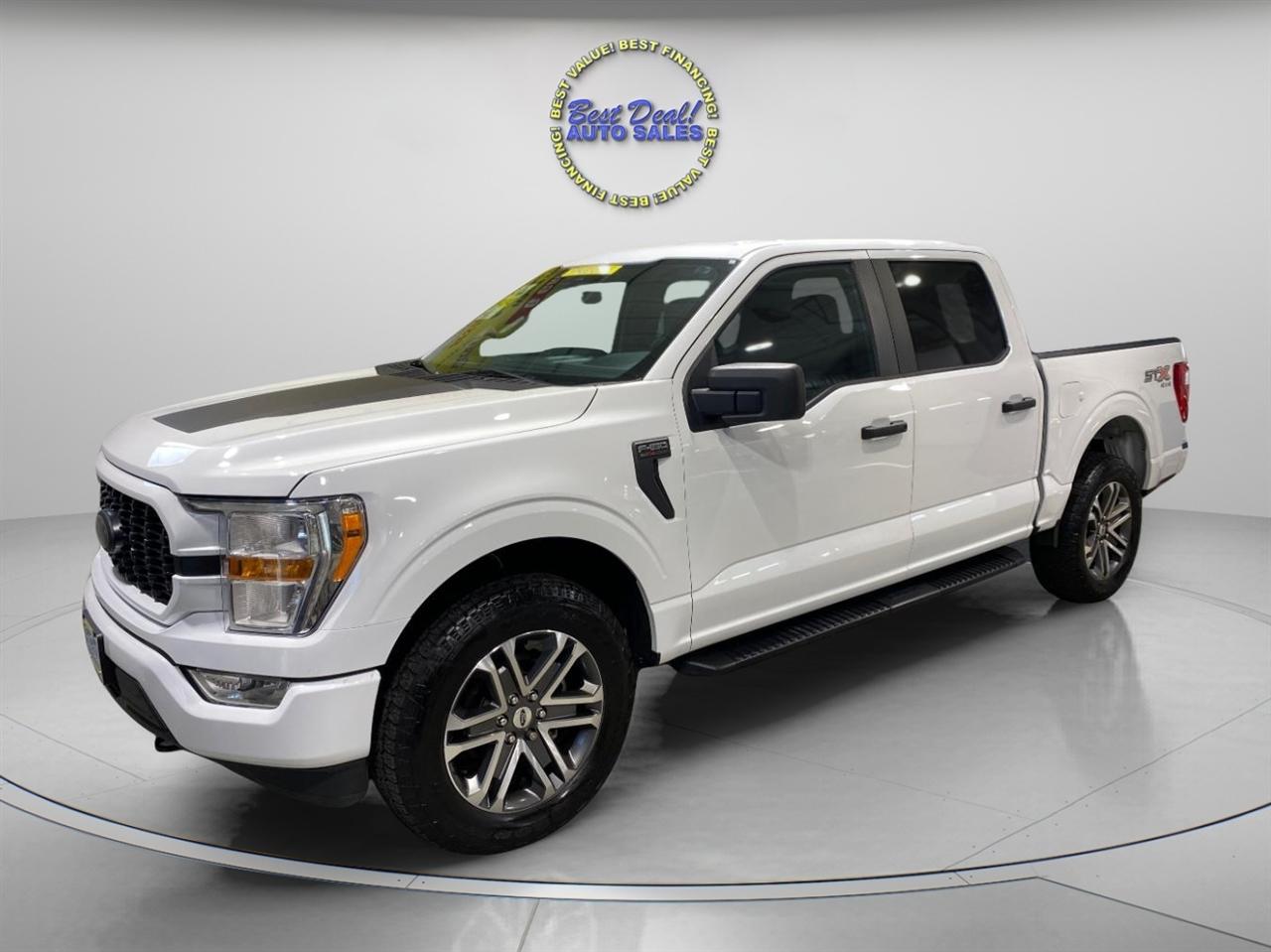 2022 Ford F-150 STX SuperCrew 5.5 ft Bed 4WD